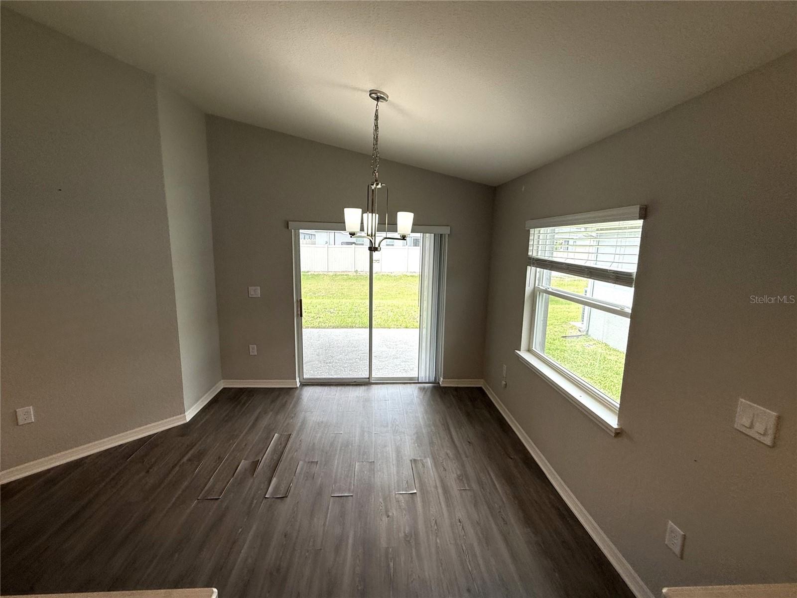 2586 San Marco Way Property Photo 11