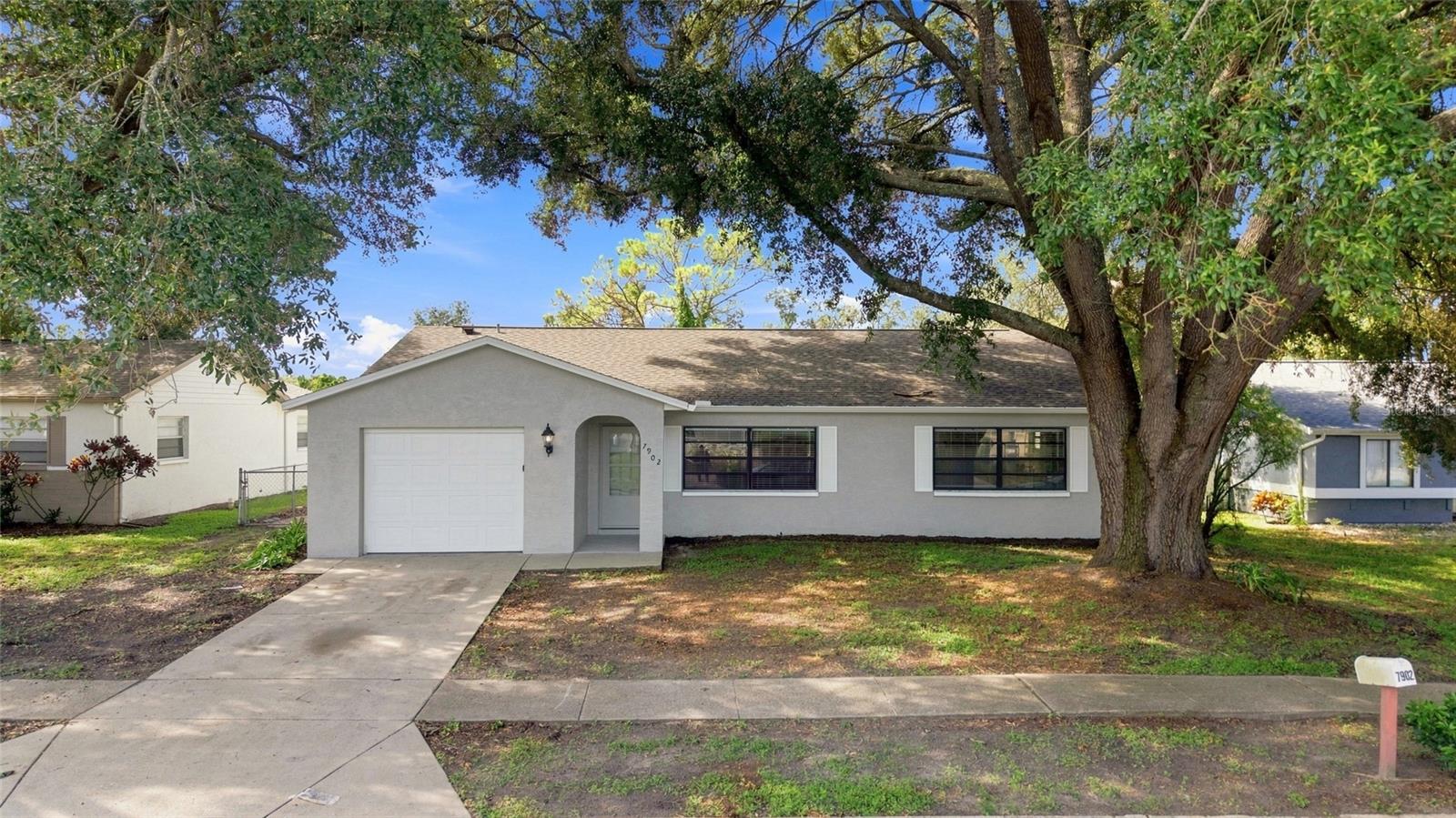 7902 Royal Stewart Dr Property Photo 1
