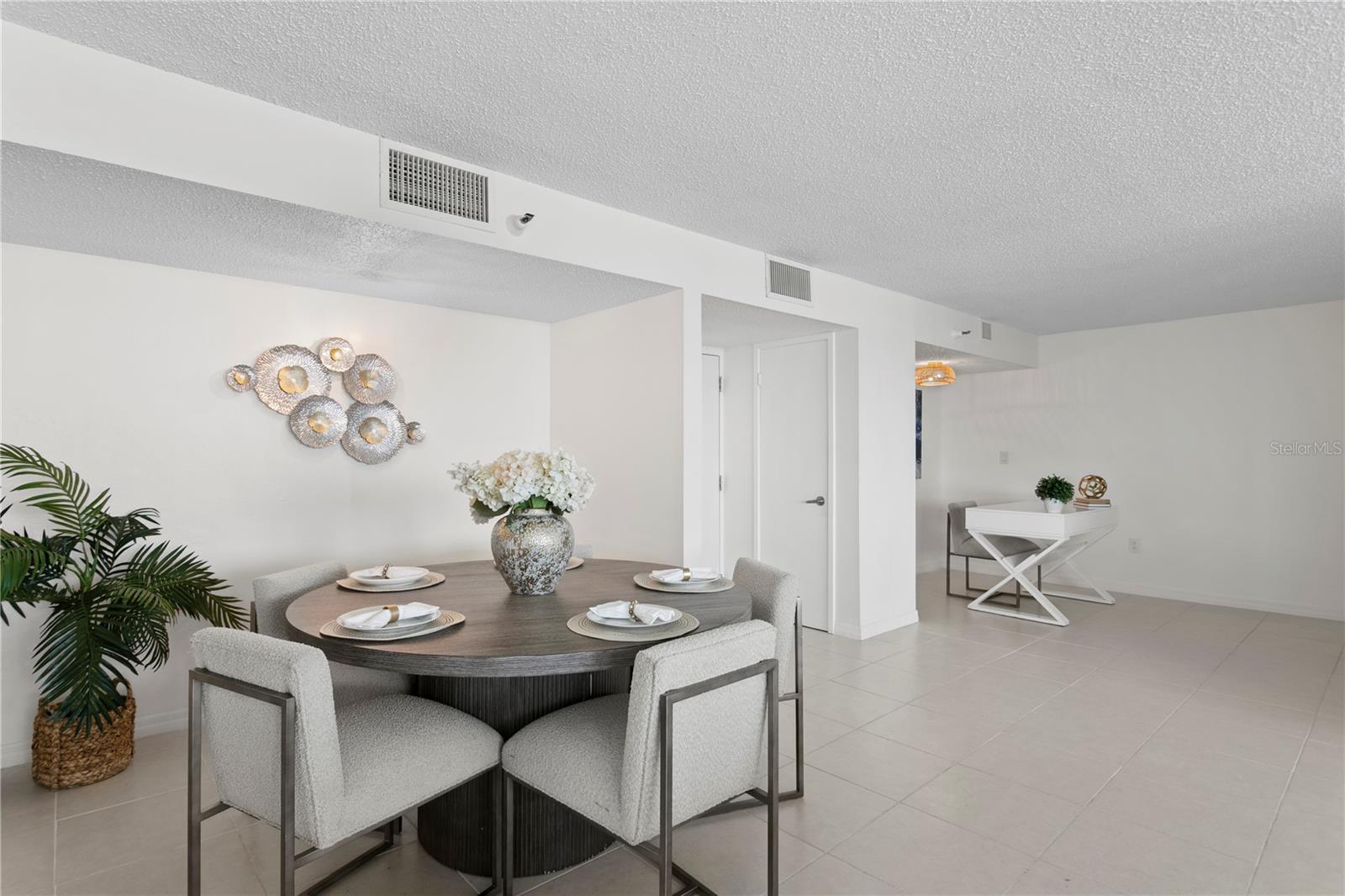 2413 Bayshore Blvd #1605 Property Photo 29