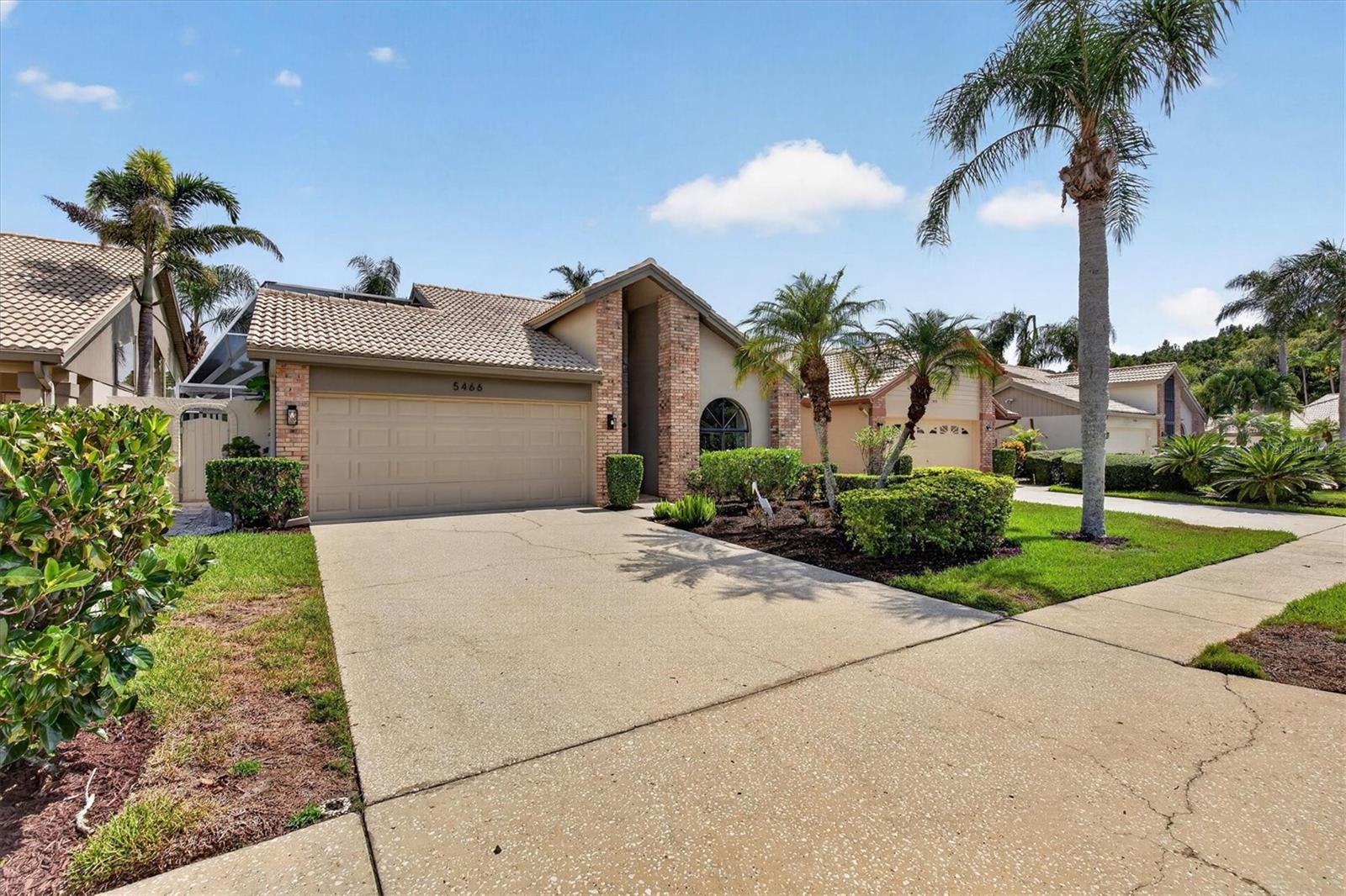 5466 Greyston St Property Photo 3