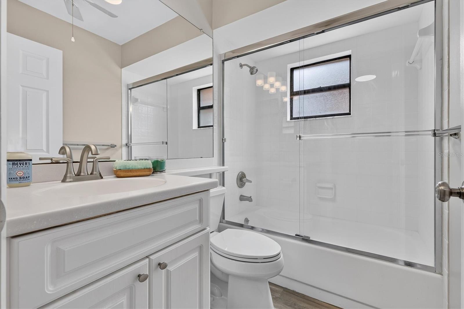 5466 Greyston St Property Photo 20