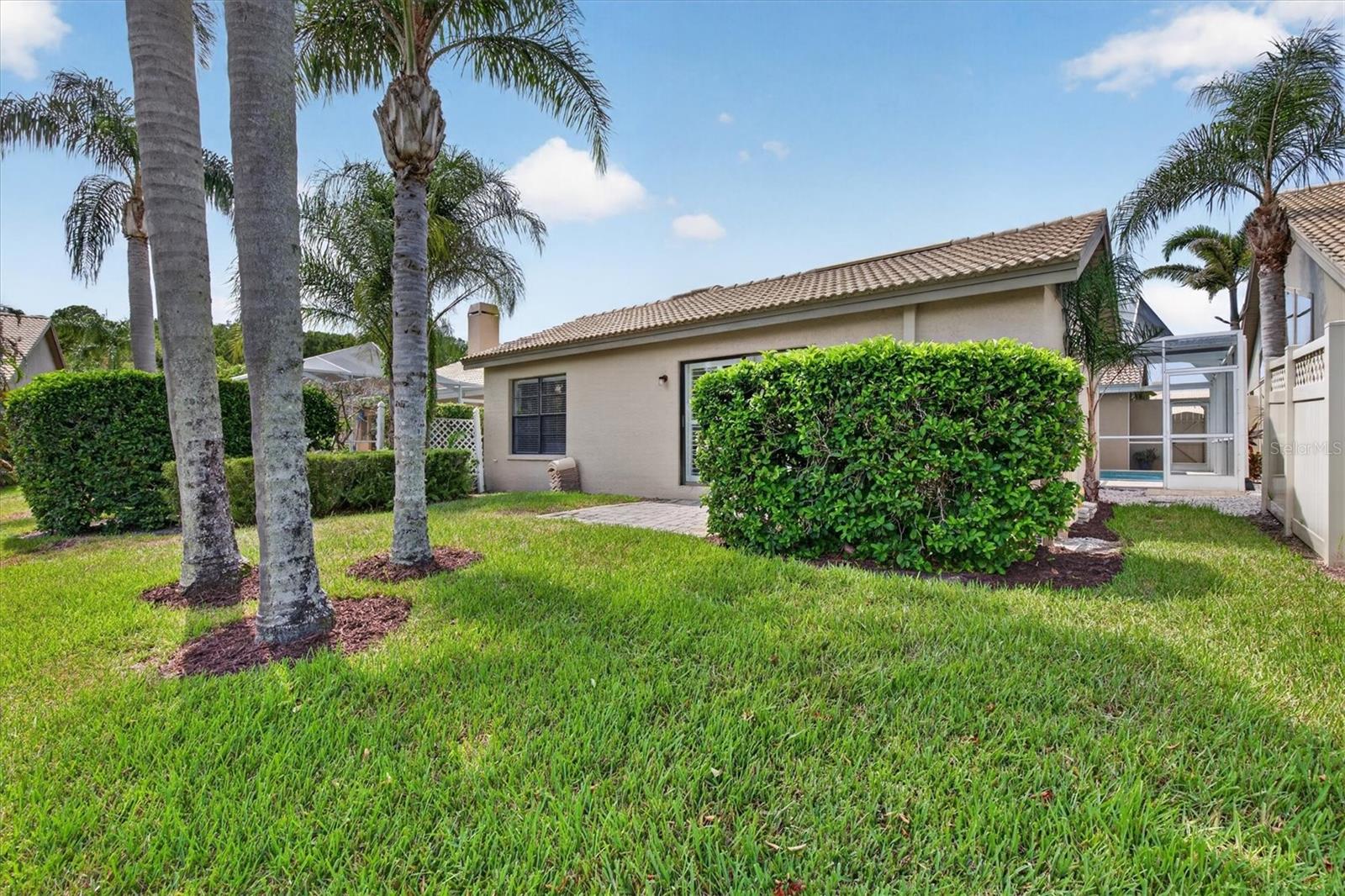 5466 Greyston St Property Photo 24