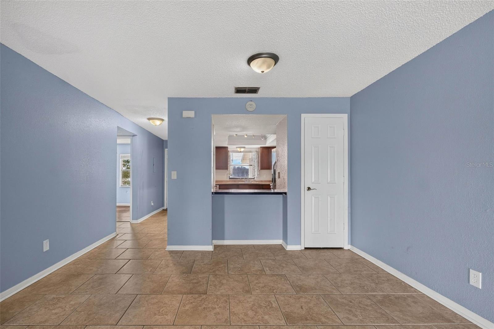 6301 58th St N #806 Property Photo 4