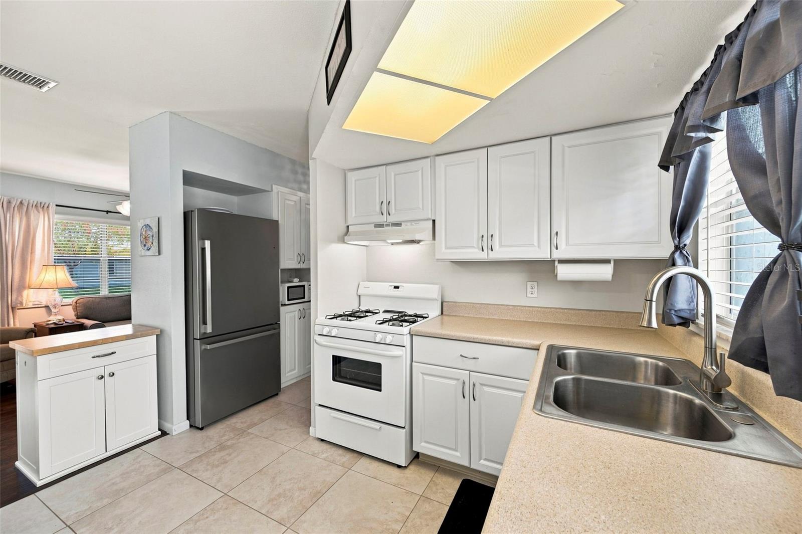 12400 Park Blvd #511 Property Photo 22
