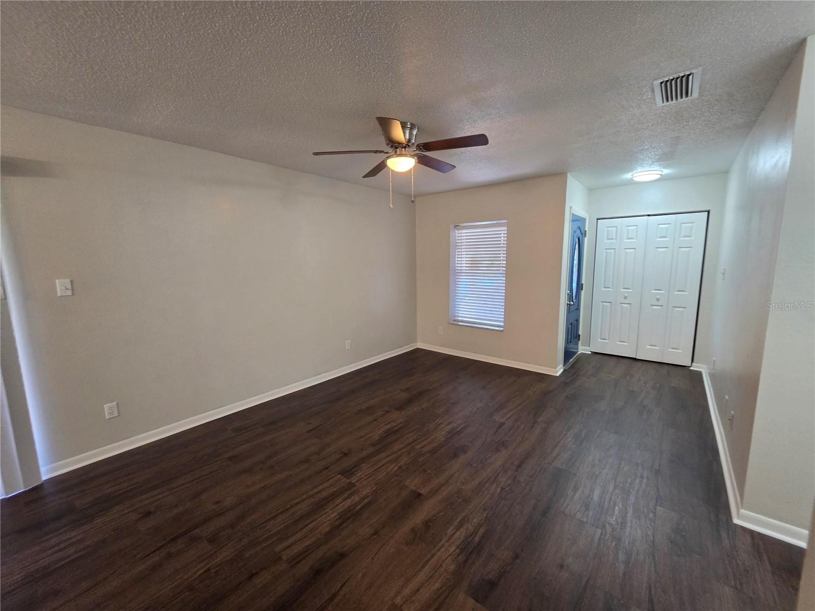 851 Creekway Ct Property Photo 9