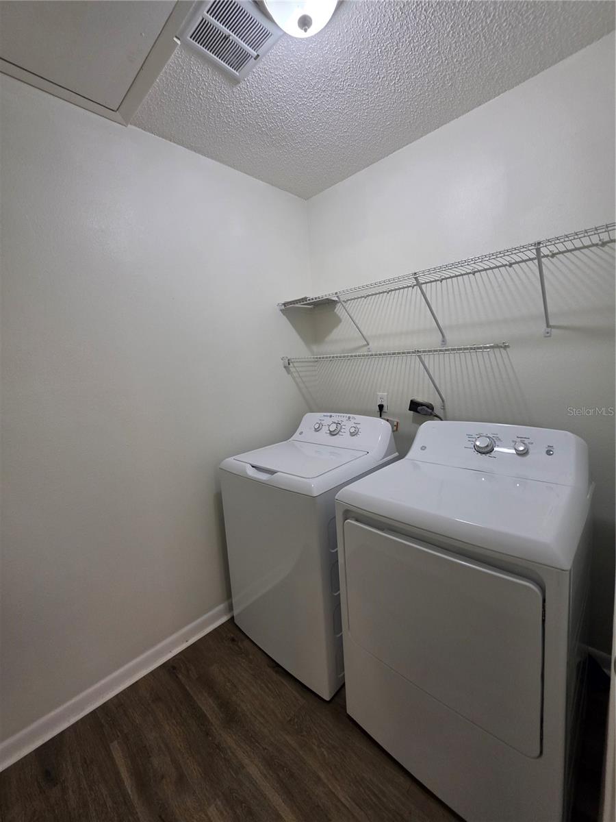 851 Creekway Ct Property Photo 13