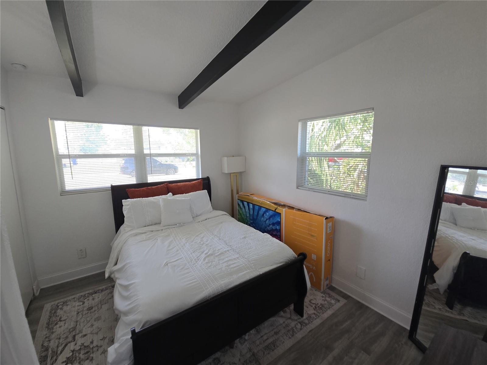 4301 W Wisconsin Ave Property Photo 16