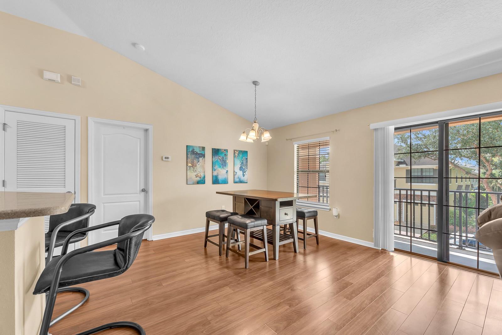 5521 Kinglethill Drive Property Photo 11