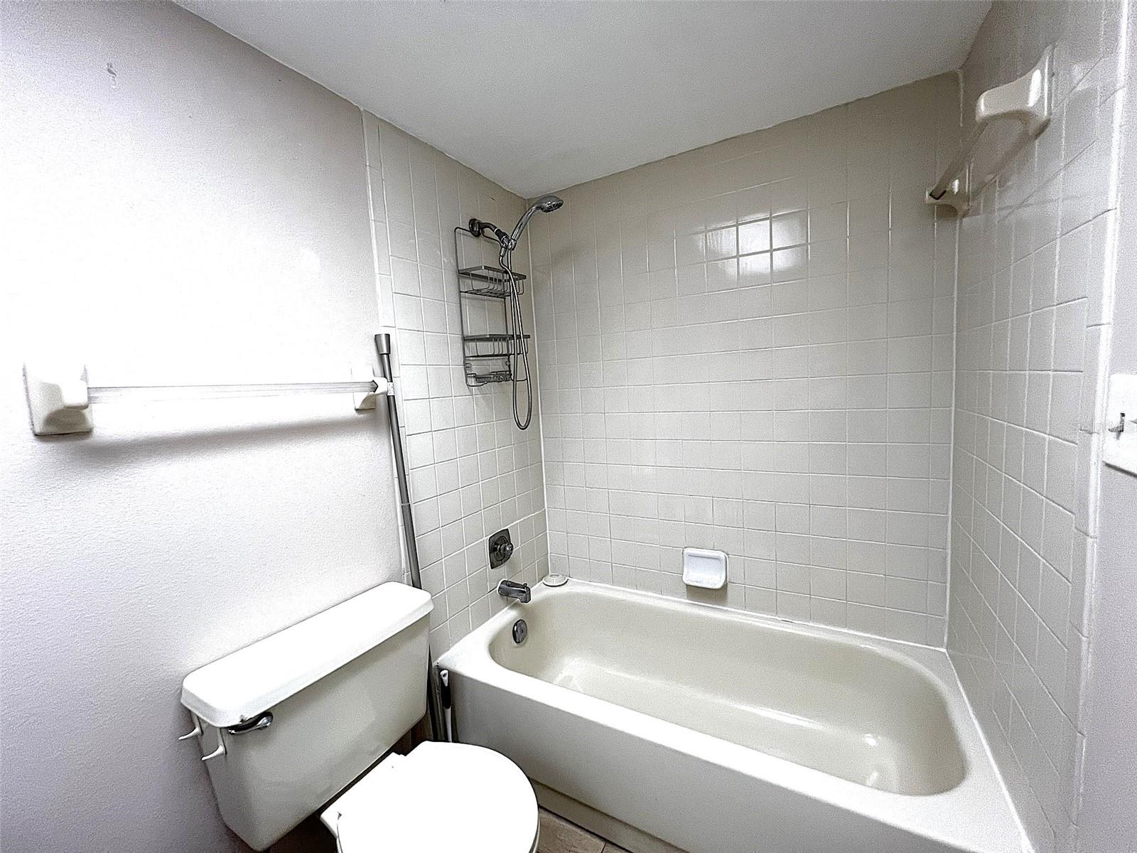 6633 68th St N Property Photo 11