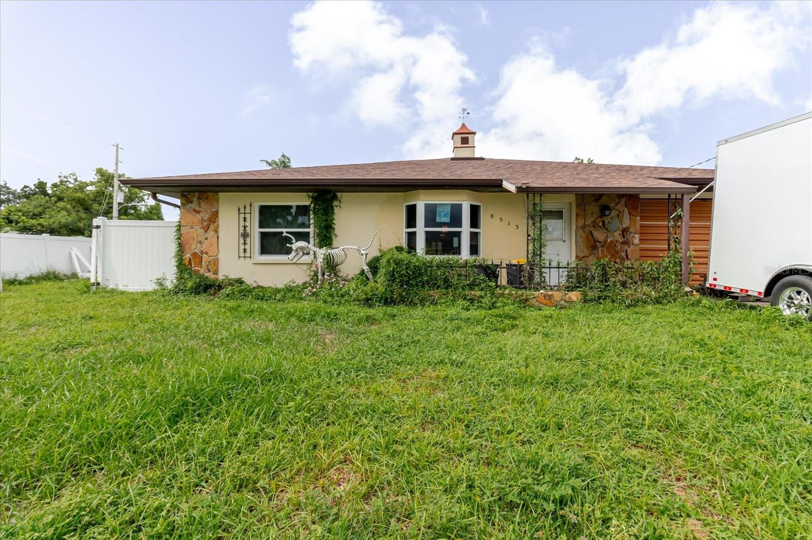 8513 Bella Via Property Photo 2