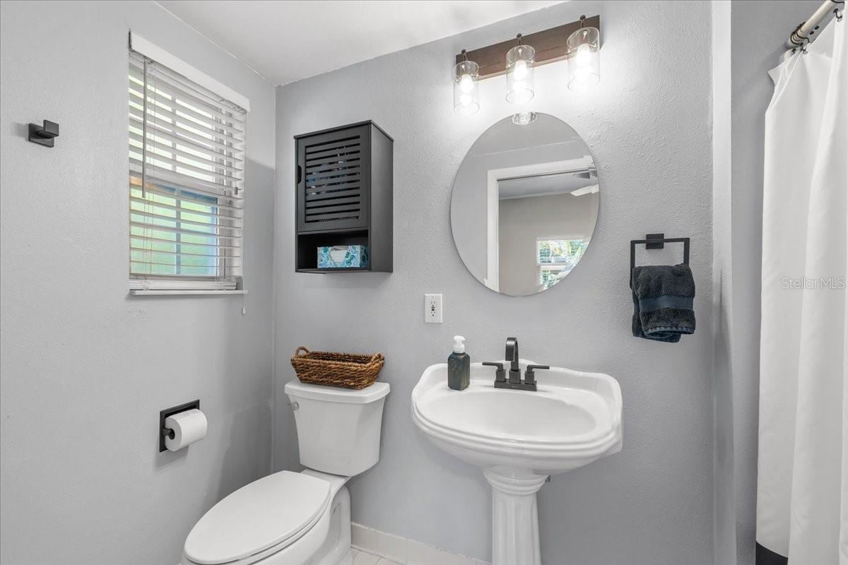 3528 Foster Hill Dr N Property Photo 26