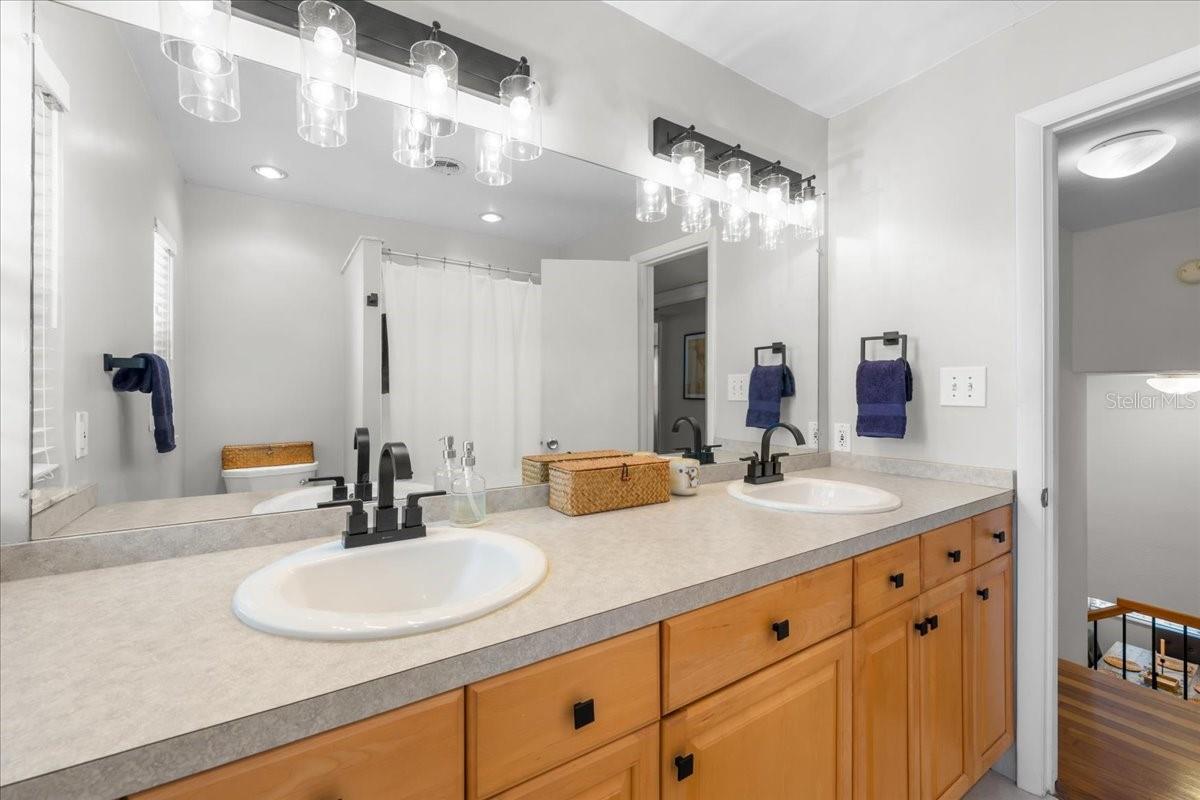 3528 Foster Hill Dr N Property Photo 32