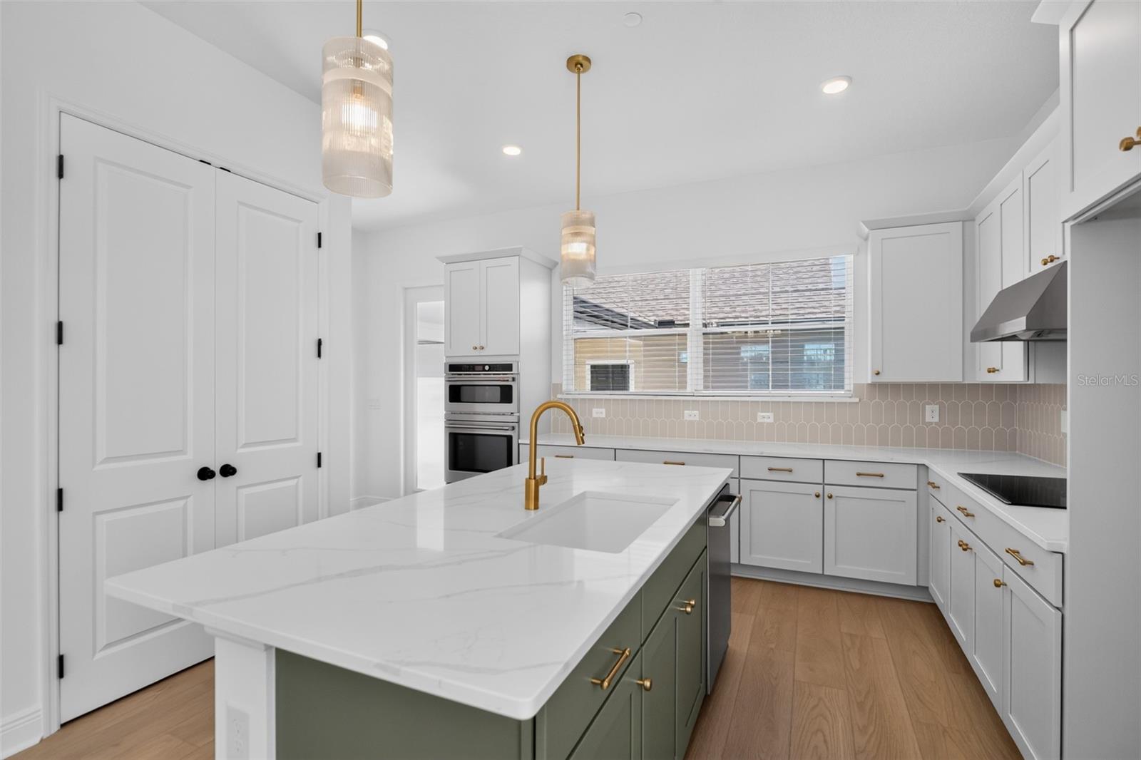 13325 Lush Lime Aly Property Photo 9