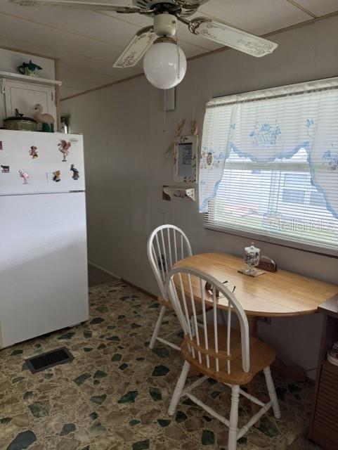 39507 Rockford Ave Property Photo 5