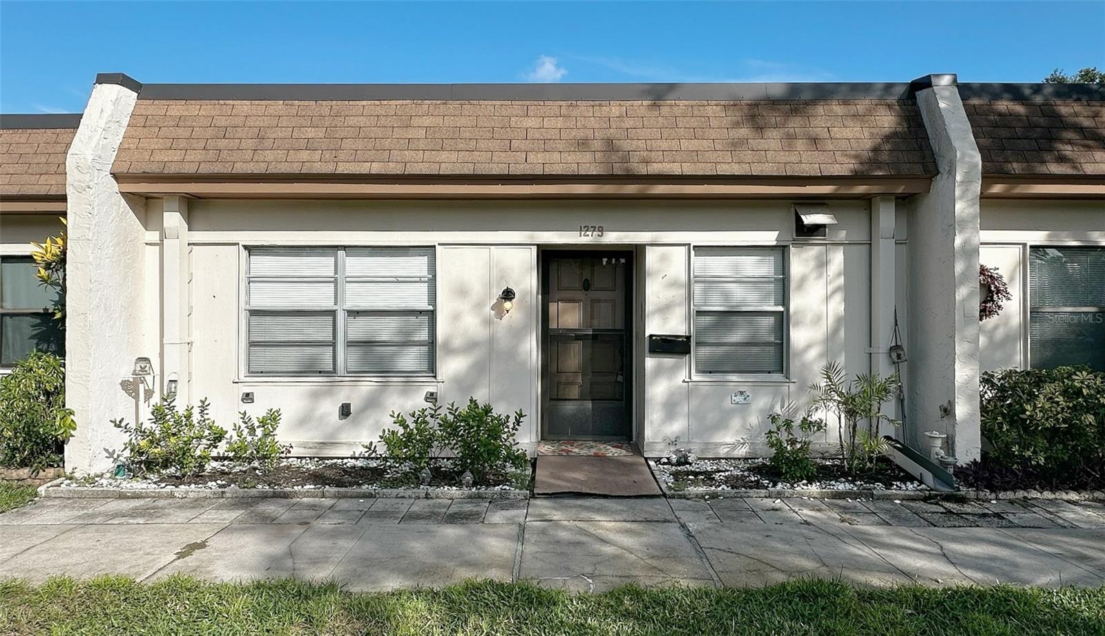 1279 Mission Hills Blvd Property Photo 1