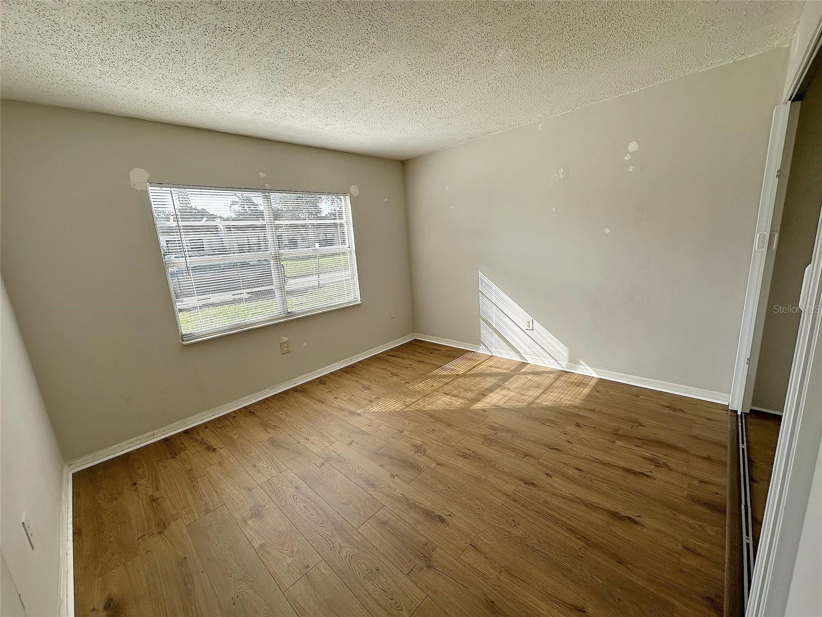 1279 Mission Hills Blvd Property Photo 7