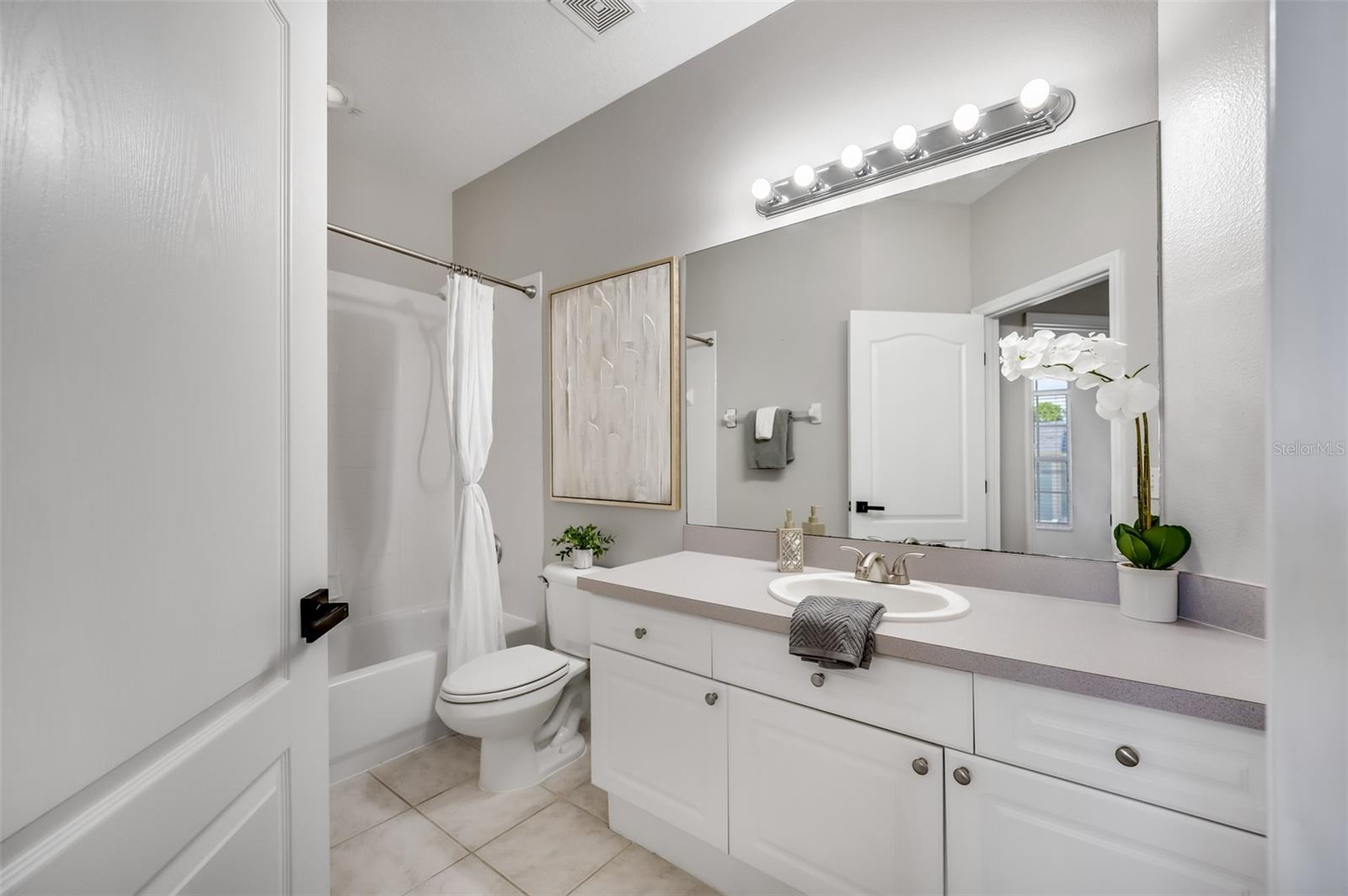2101 W De Leon St Property Photo 36