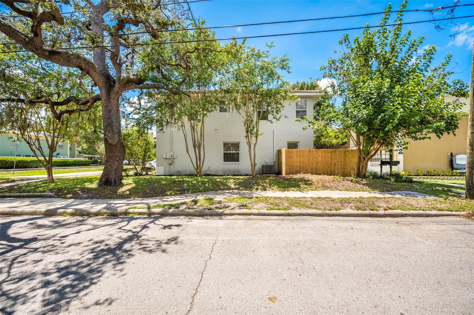 2101 W De Leon St Property Photo 43