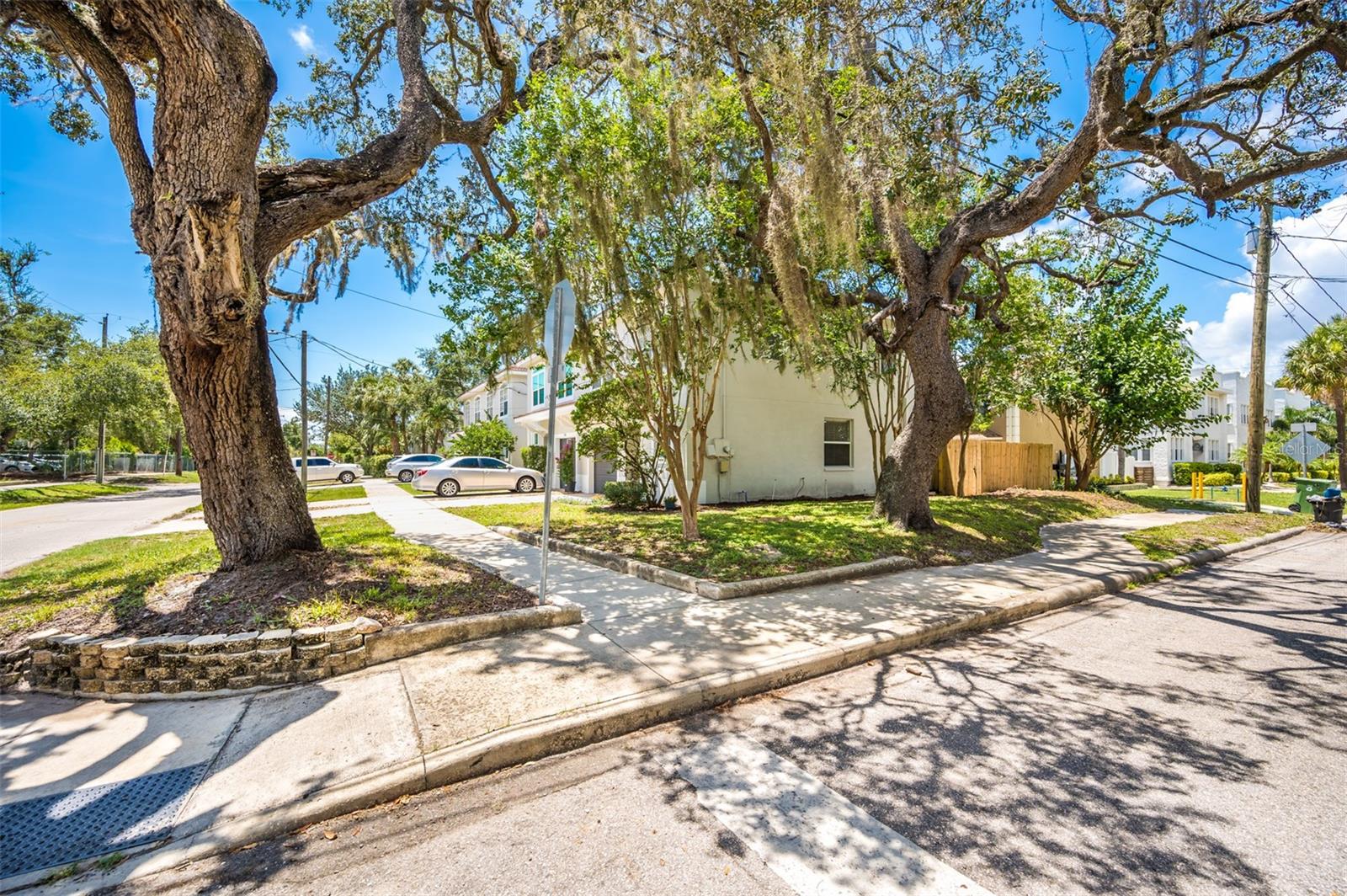 2101 W De Leon St Property Photo 47