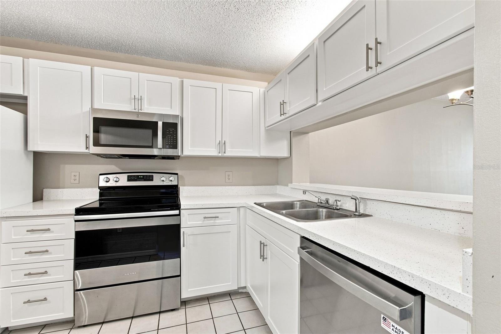 2424 W Tampa Bay Blvd #l404 Property Photo 8