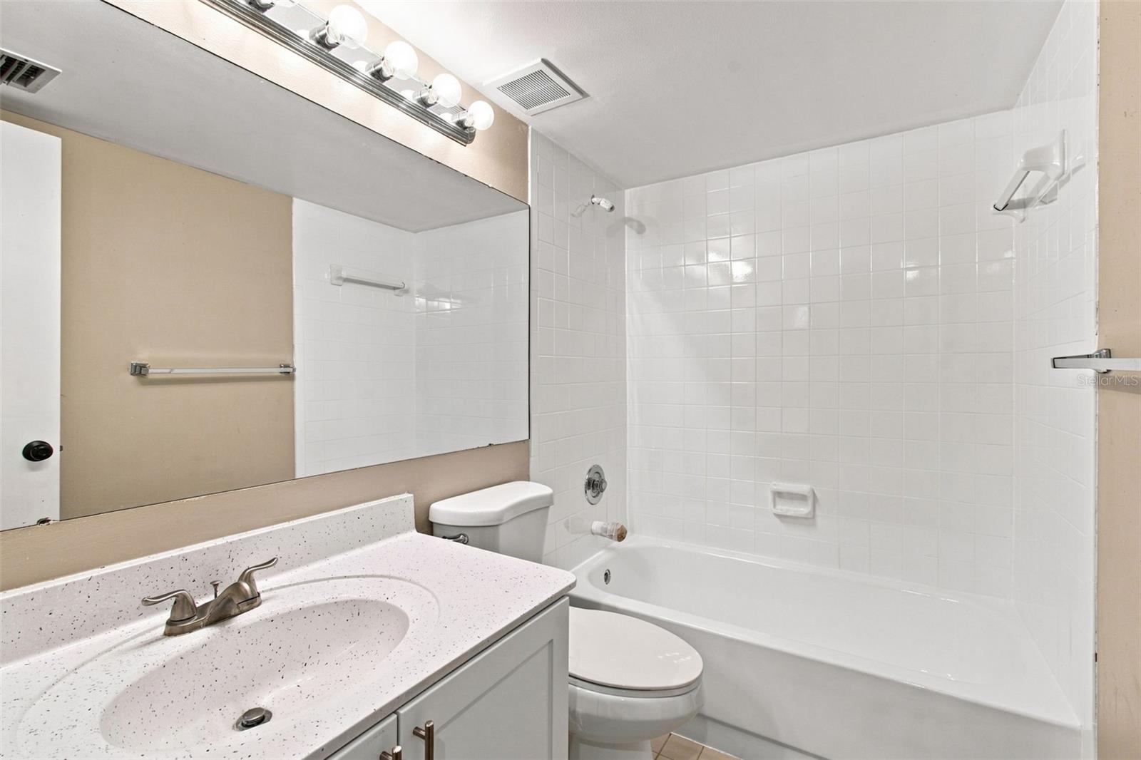 2424 W Tampa Bay Blvd #l404 Property Photo 19