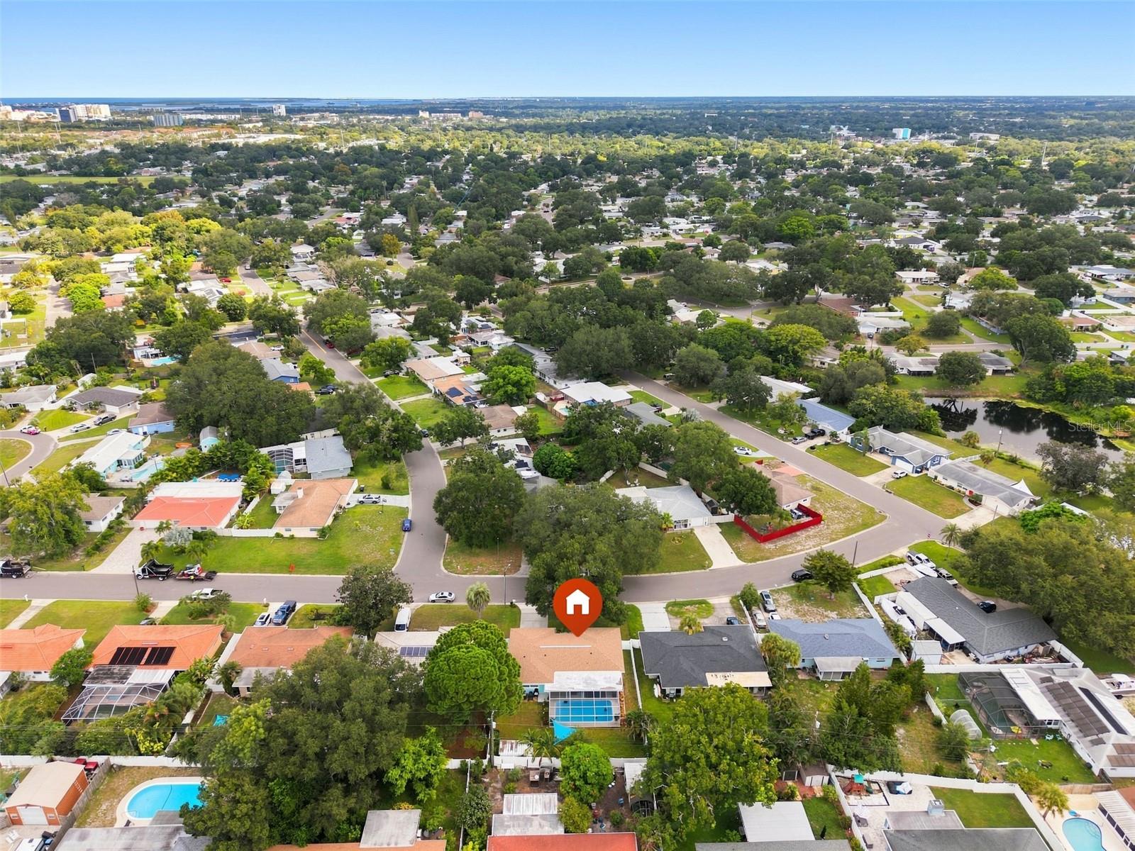 1359 Howard St Property Photo 10