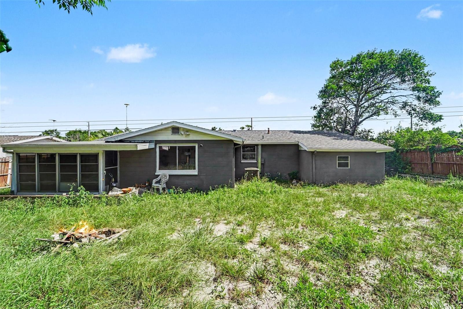 9342 Northcliffe Blvd Property Photo 25