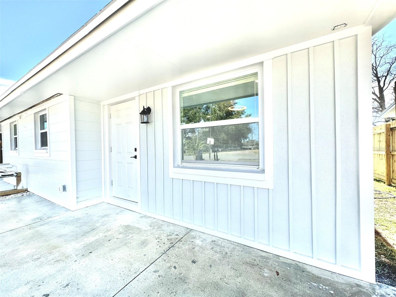 10656 101st Ave Property Photo 1