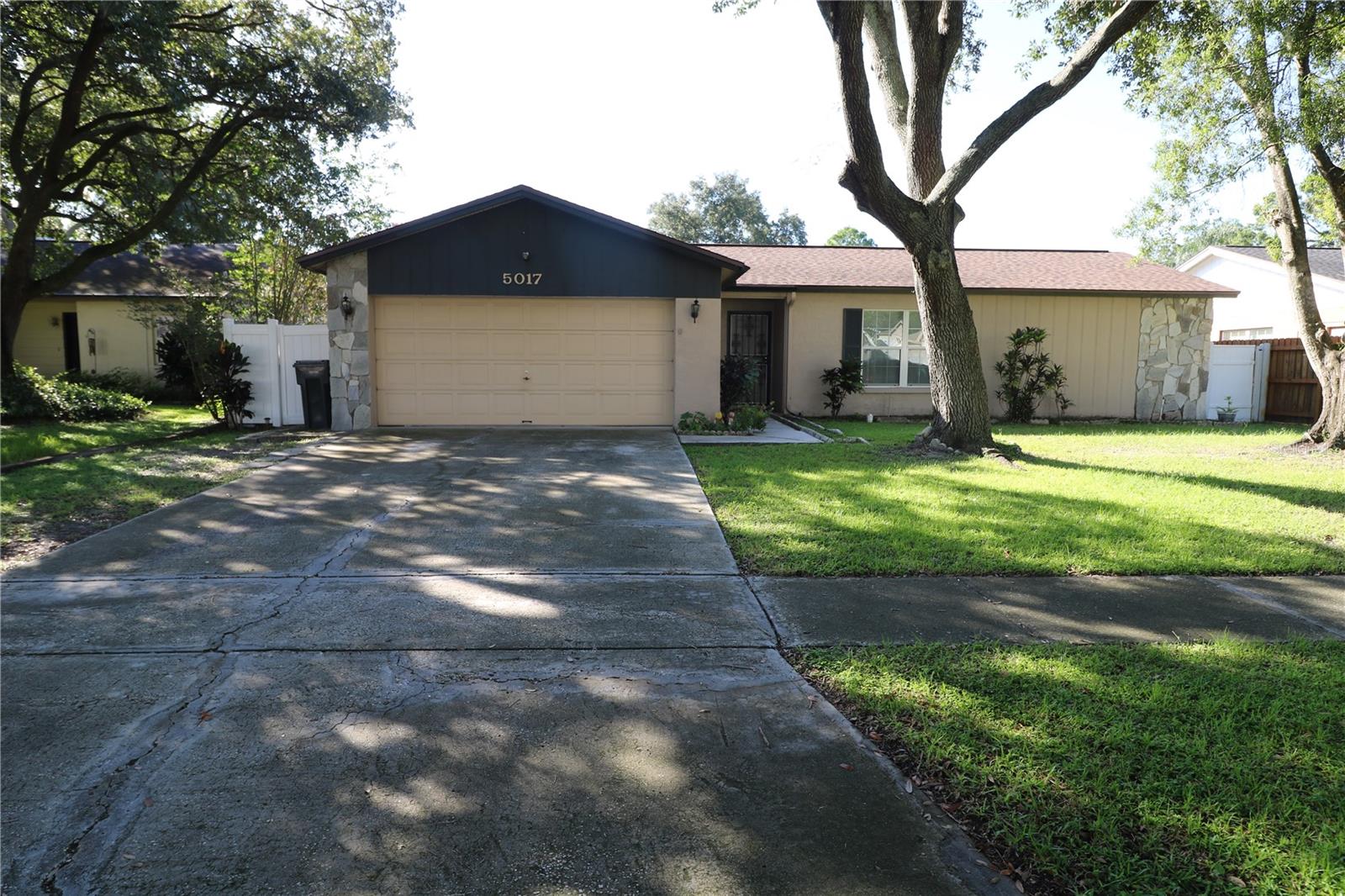5017 Oakshire Dr Property Photo 1
