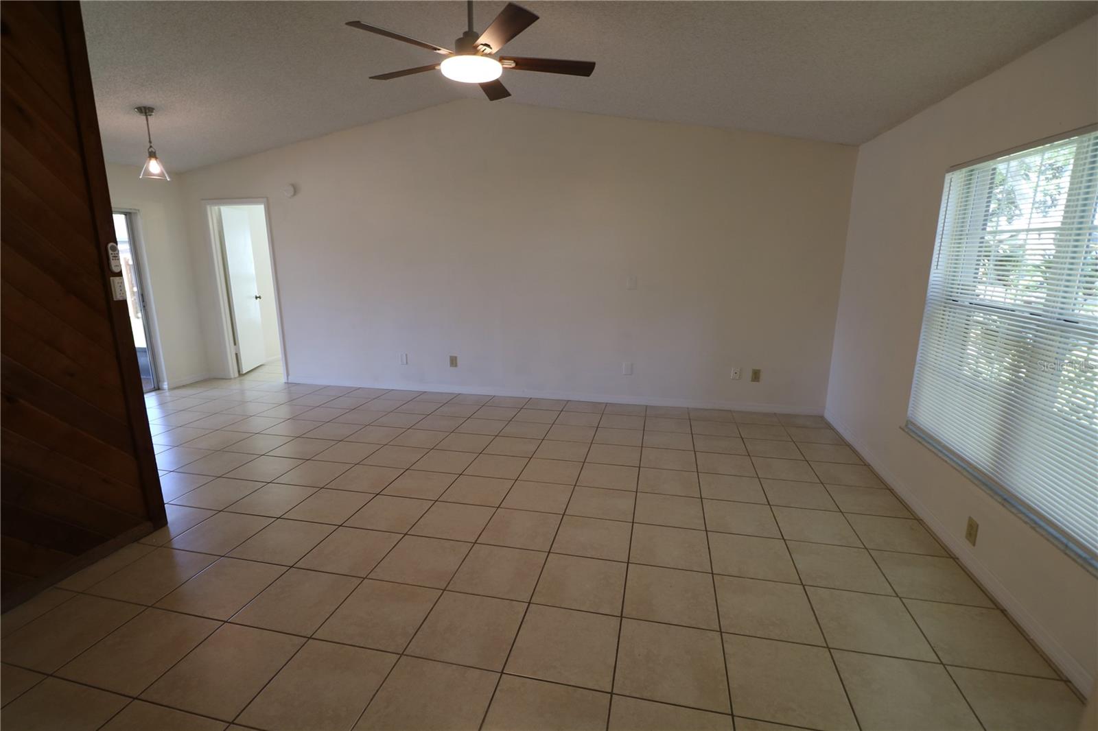 5017 Oakshire Dr Property Photo 5