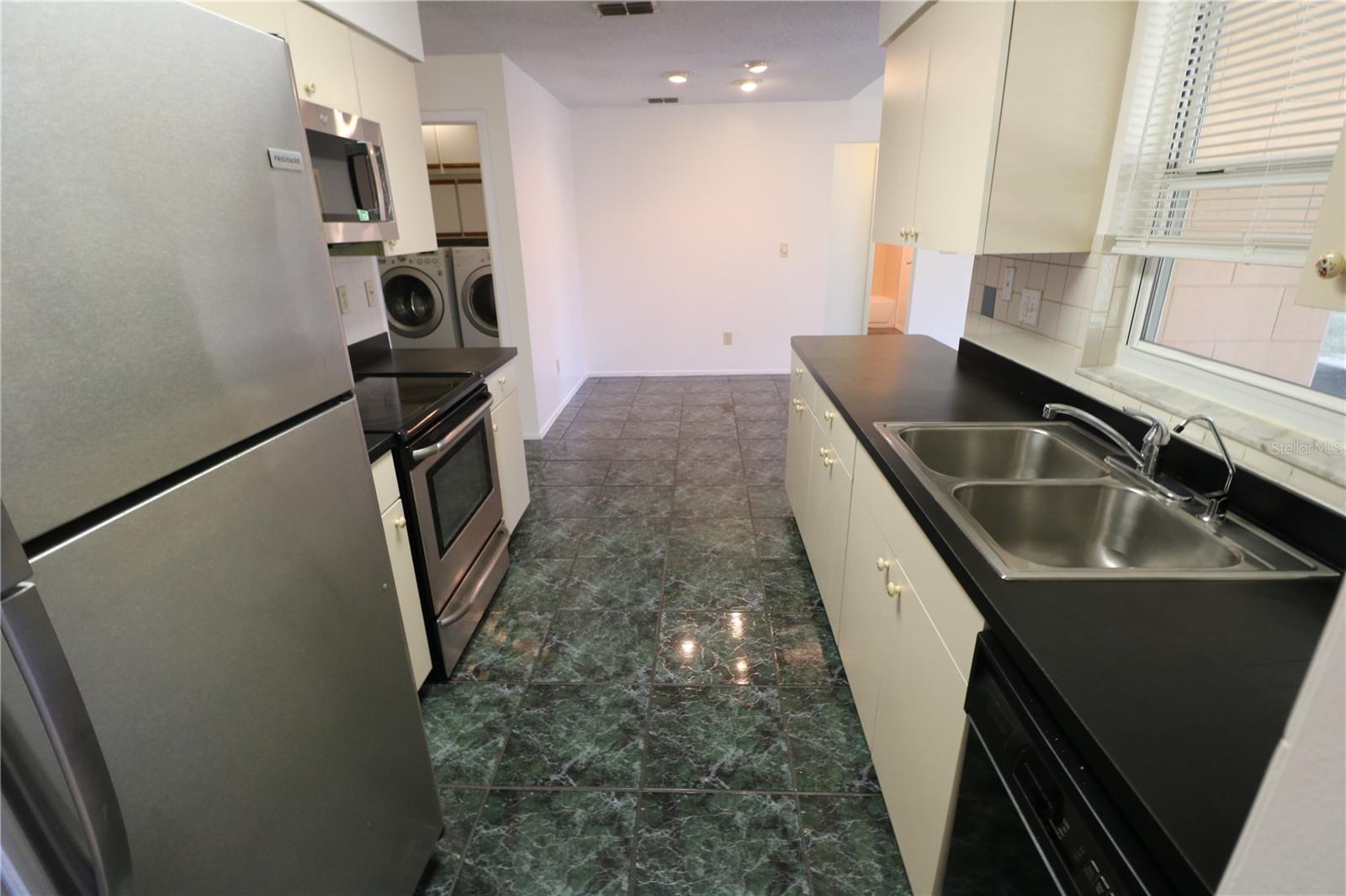5017 Oakshire Dr Property Photo 11