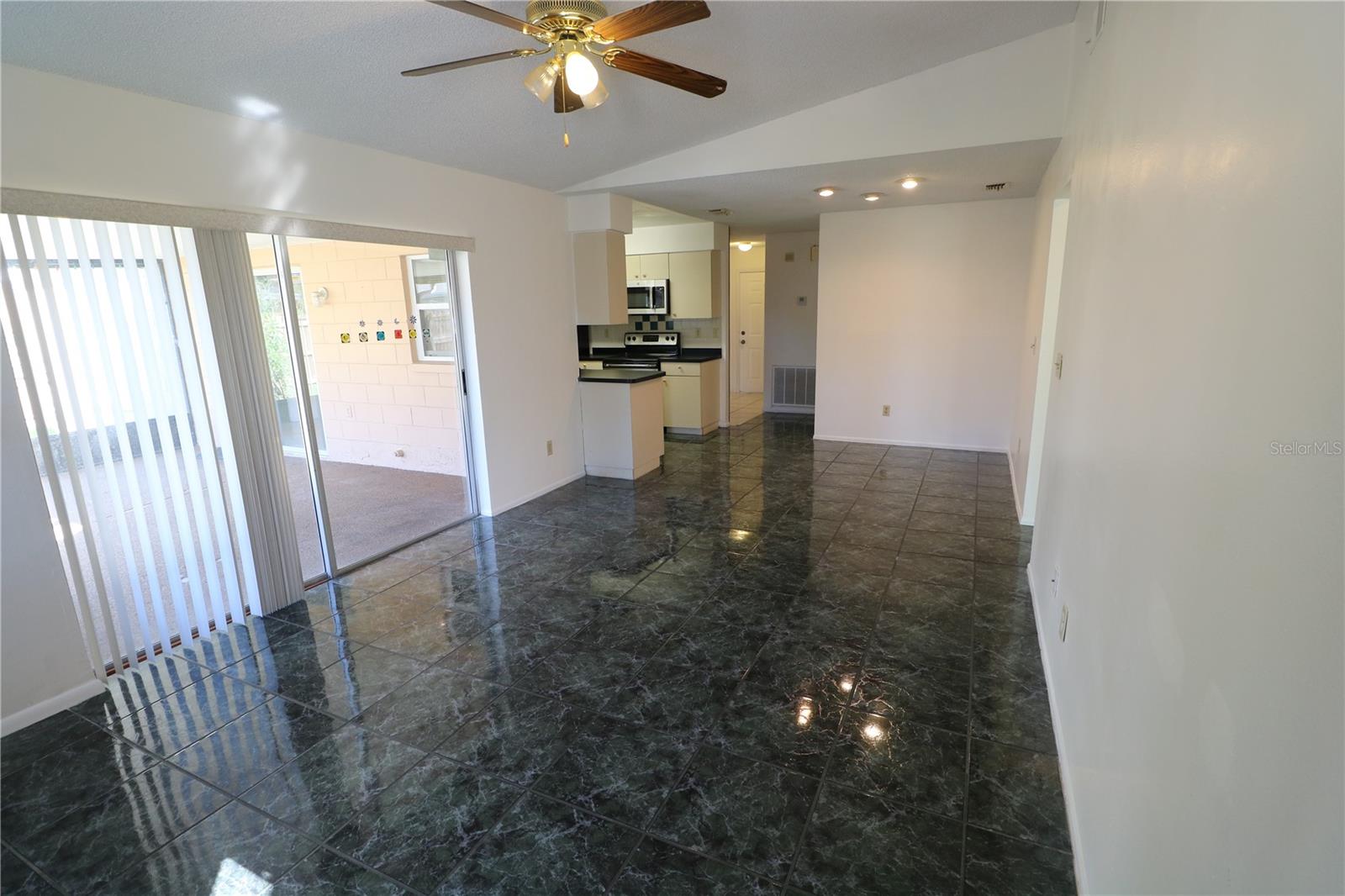5017 Oakshire Dr Property Photo 17