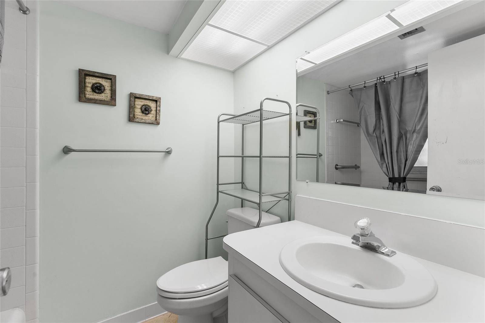 4775 Cove Cir #202 Property Photo 14
