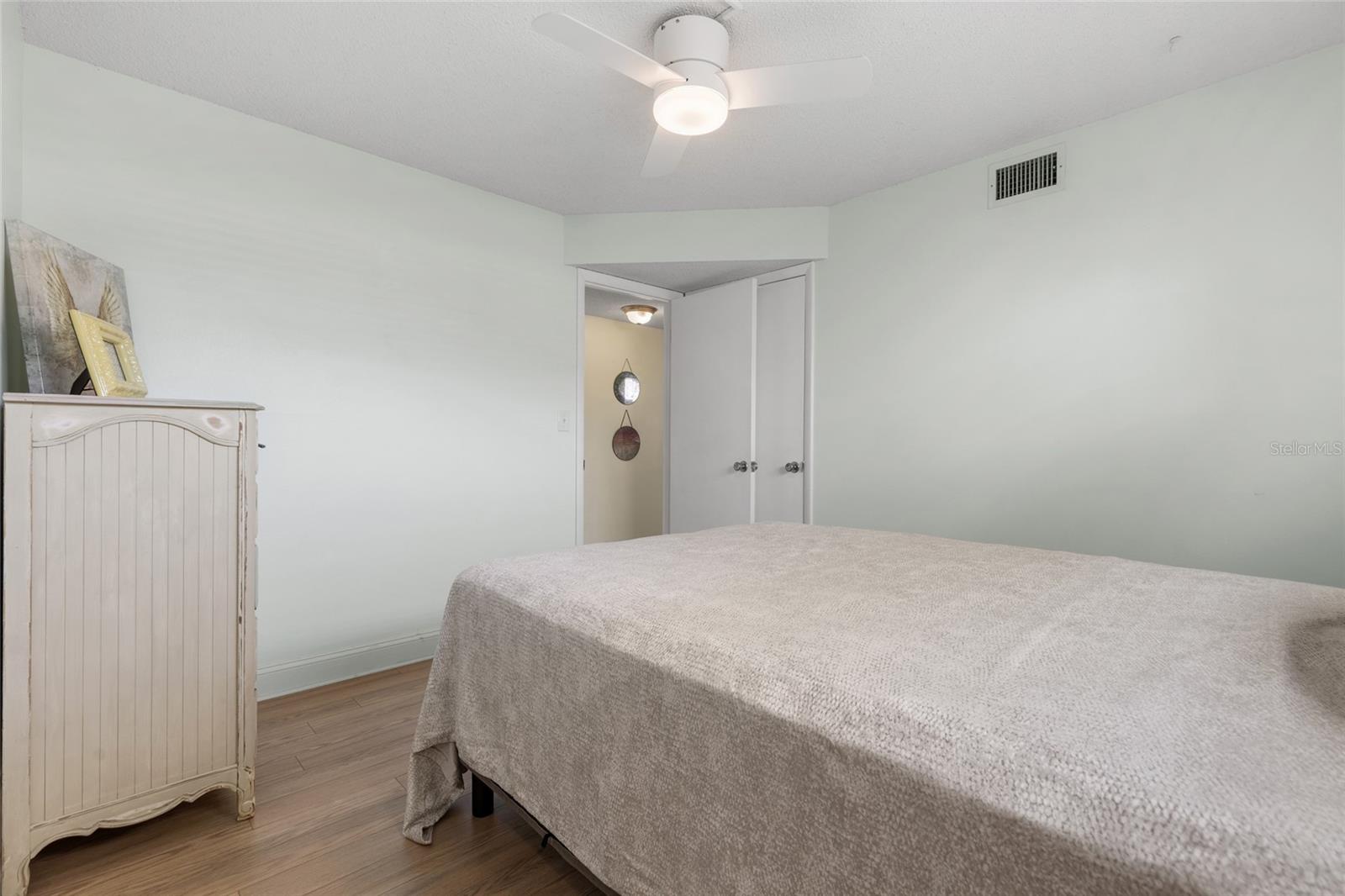 4775 Cove Cir #202 Property Photo 19