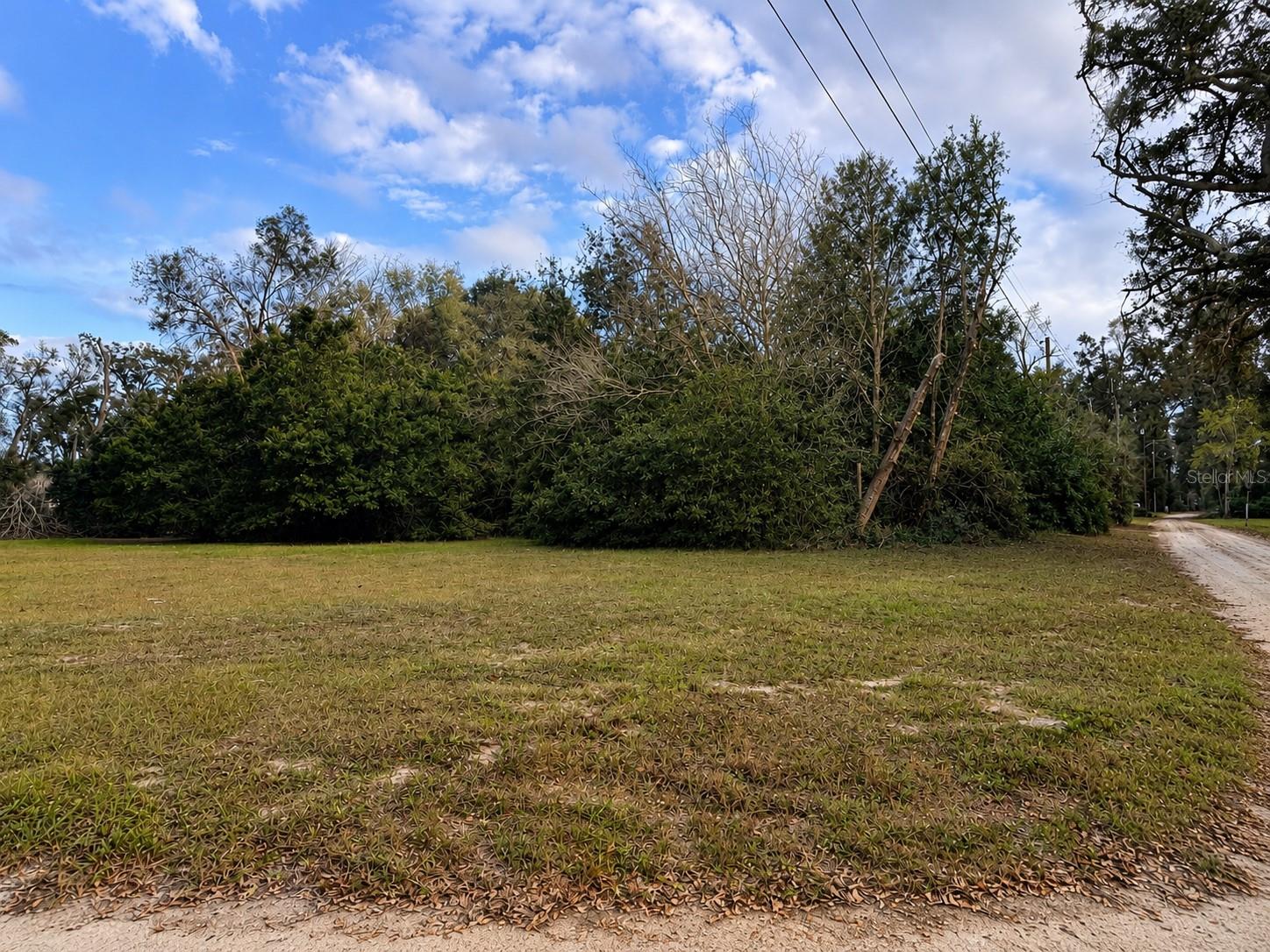 20710 Stewart Rd Property Photo 2