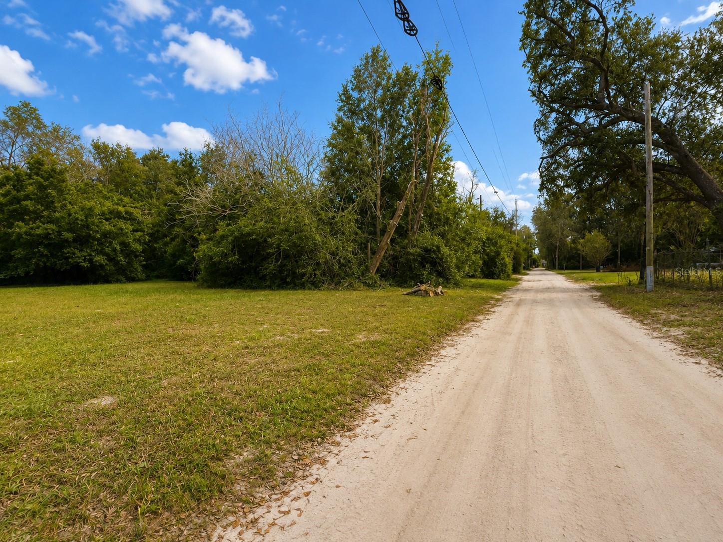 20710 Stewart Rd Property Photo 5
