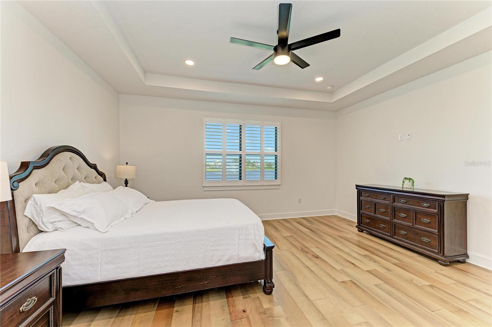 18530 Midsummer Pl Property Photo 28