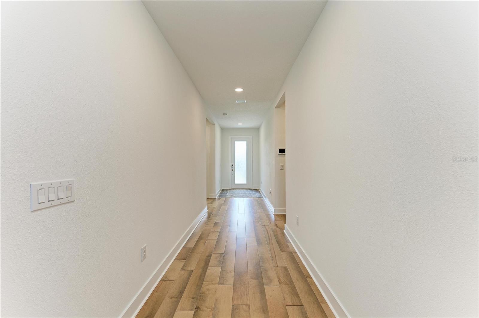 18530 Midsummer Pl Property Photo 39