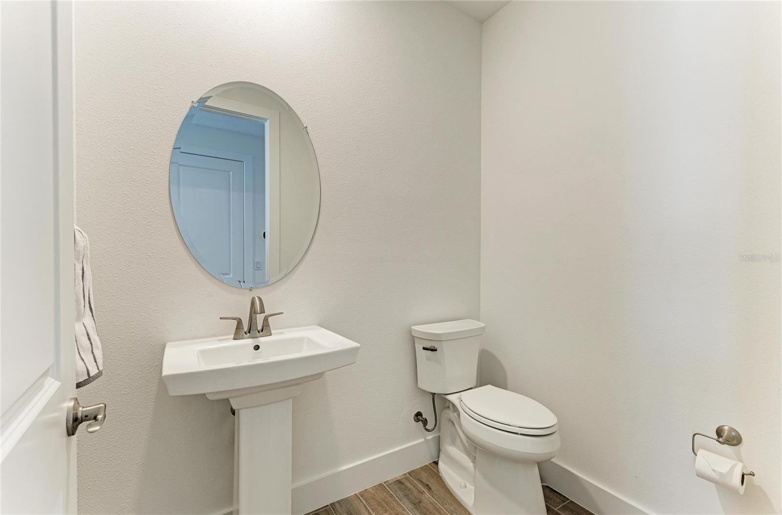 18530 Midsummer Pl Property Photo 42