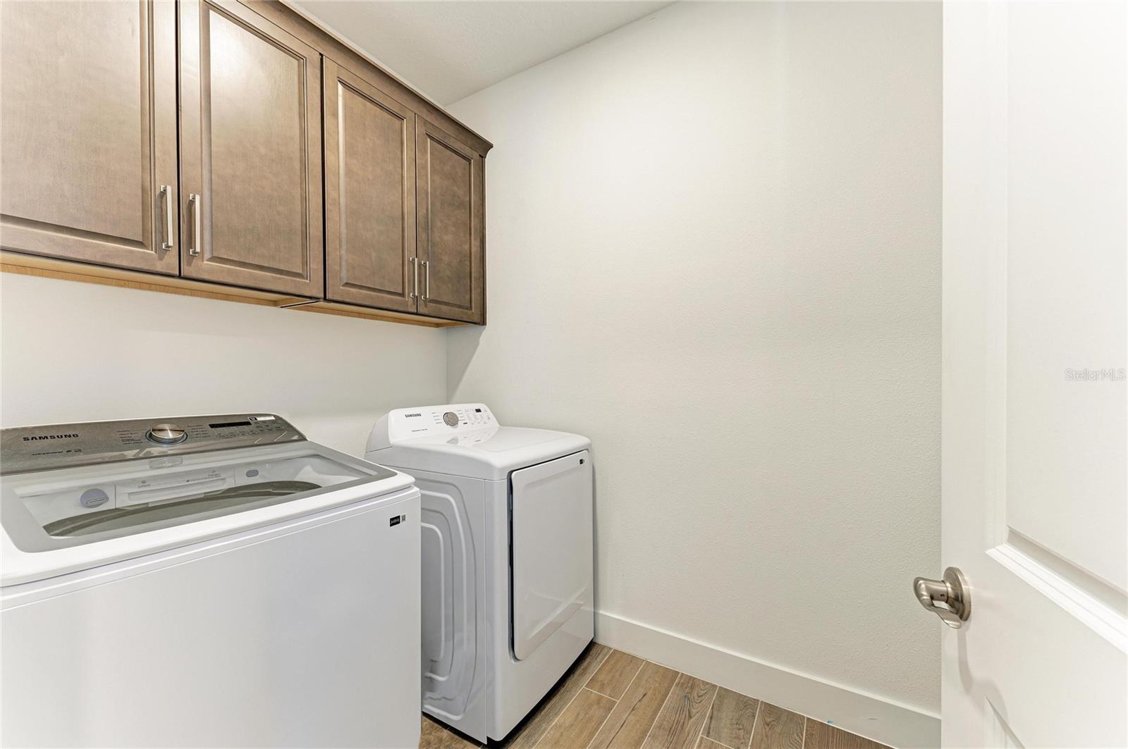 18530 Midsummer Pl Property Photo 46