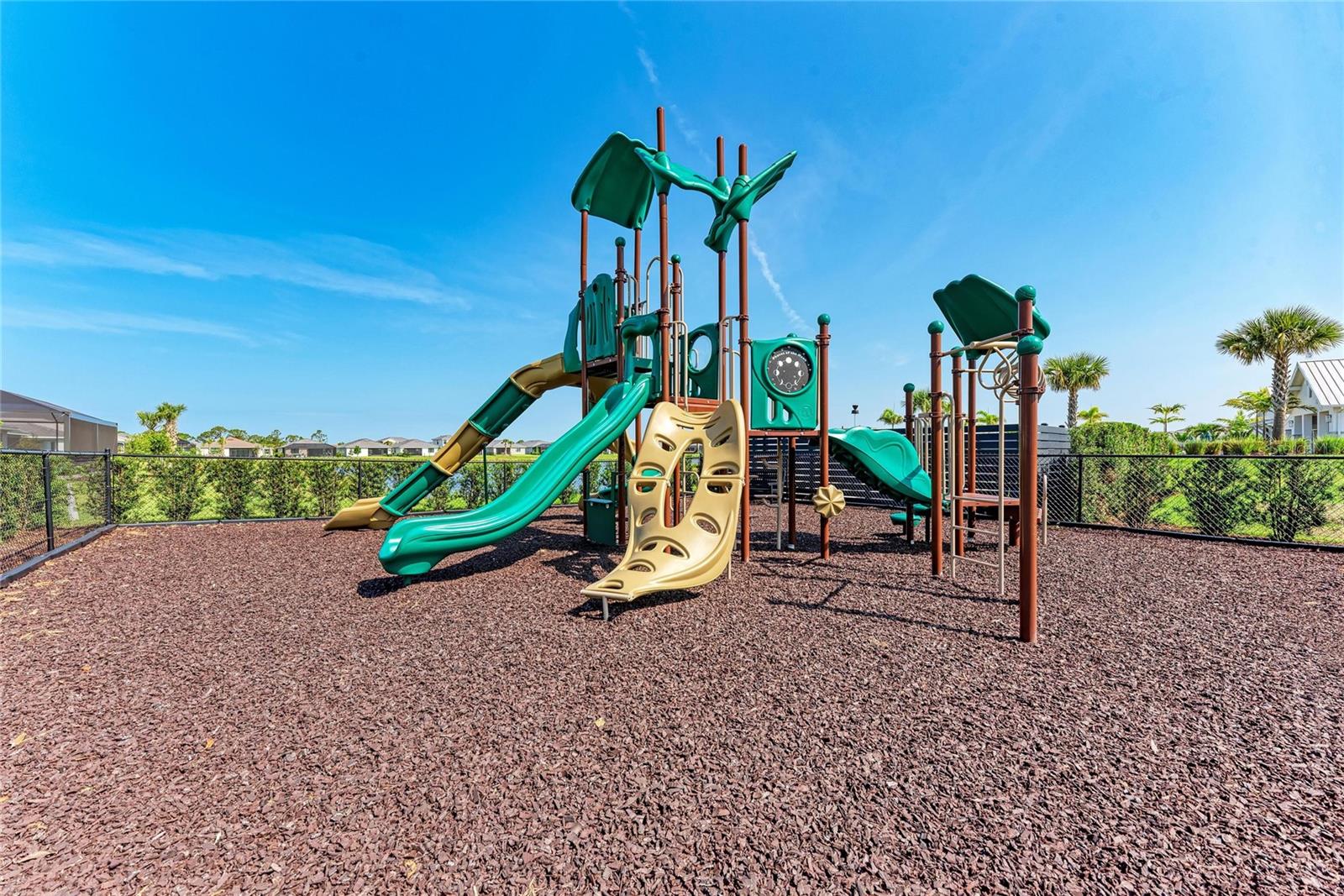 18530 Midsummer Pl Property Photo 89