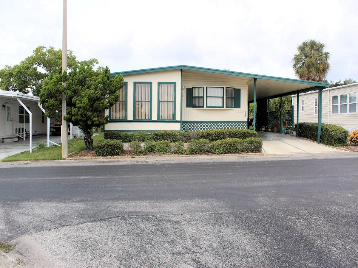 802 DATE PALM ST Property Photo 1