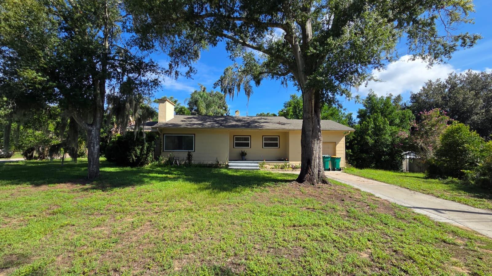 1301 SCENIC AVE