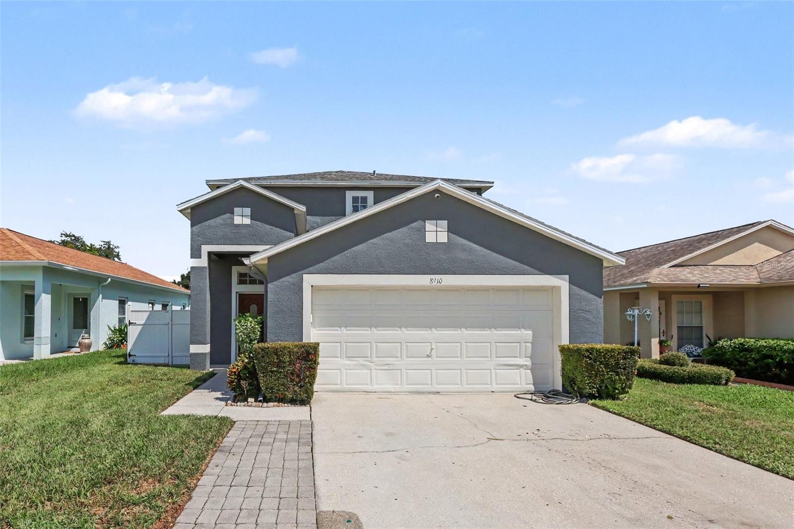 8910 Bridgeford Oaks Dr Property Photo 2