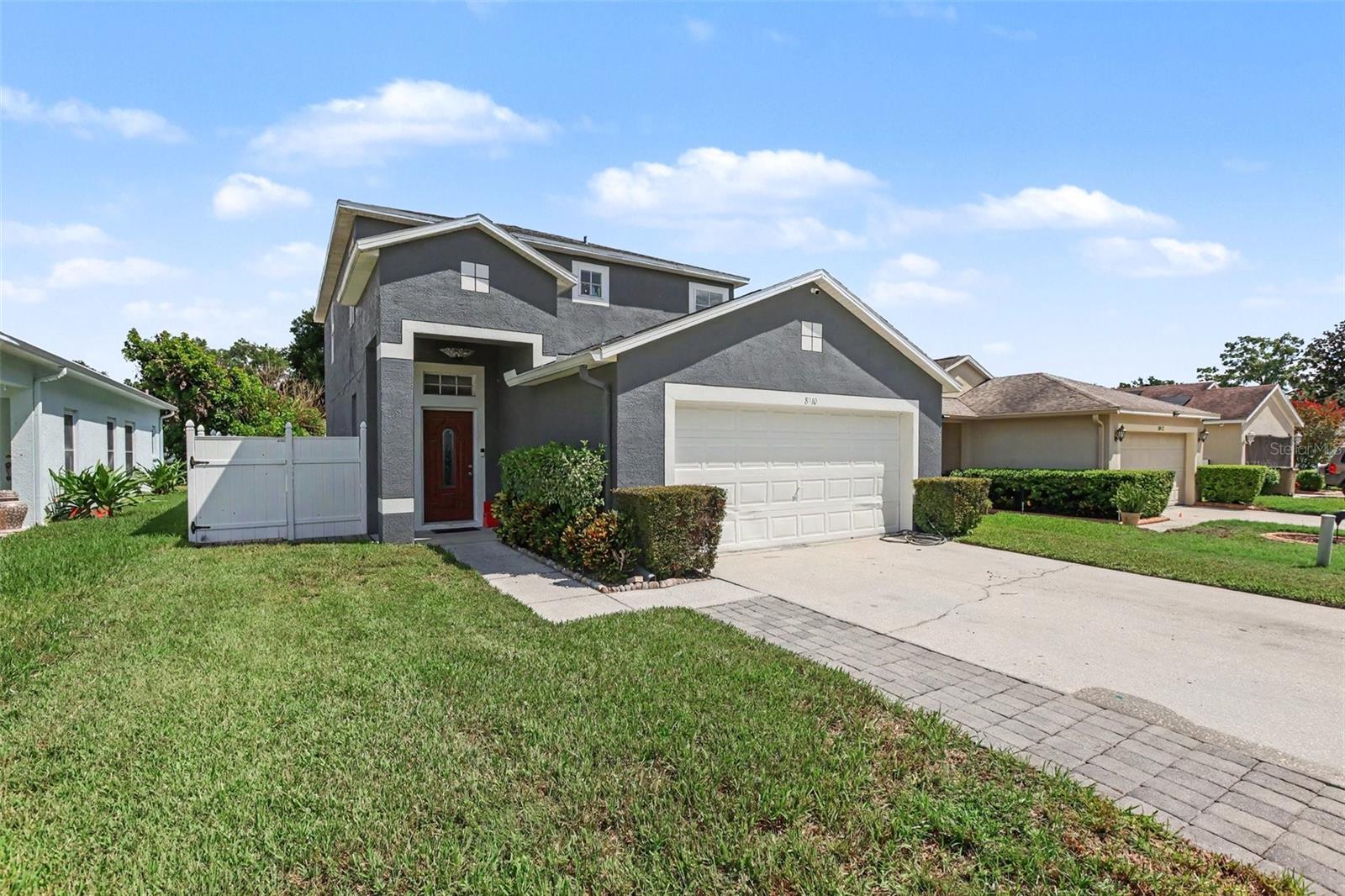 8910 Bridgeford Oaks Dr Property Photo 4