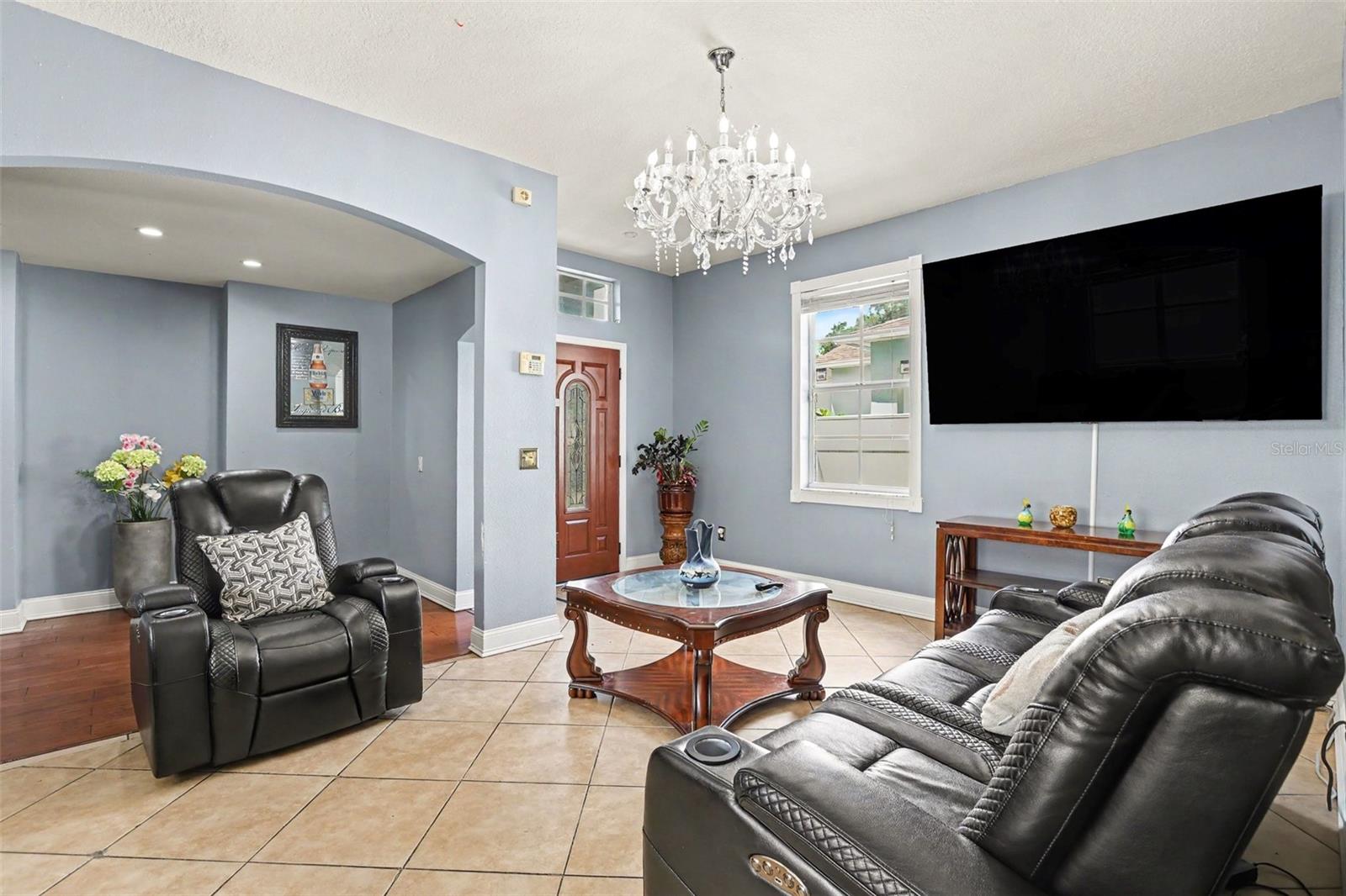 8910 Bridgeford Oaks Dr Property Photo 7