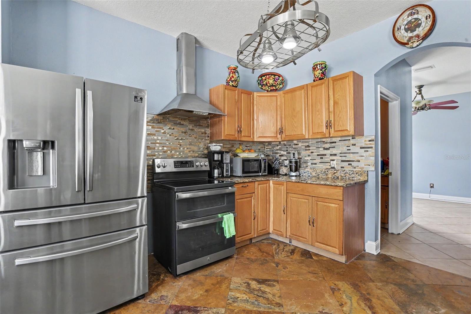 8910 Bridgeford Oaks Dr Property Photo 10