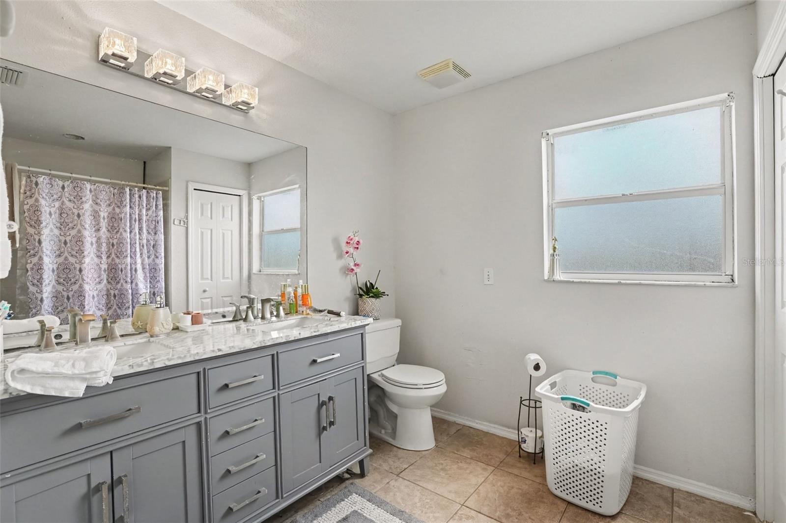 8910 Bridgeford Oaks Dr Property Photo 16