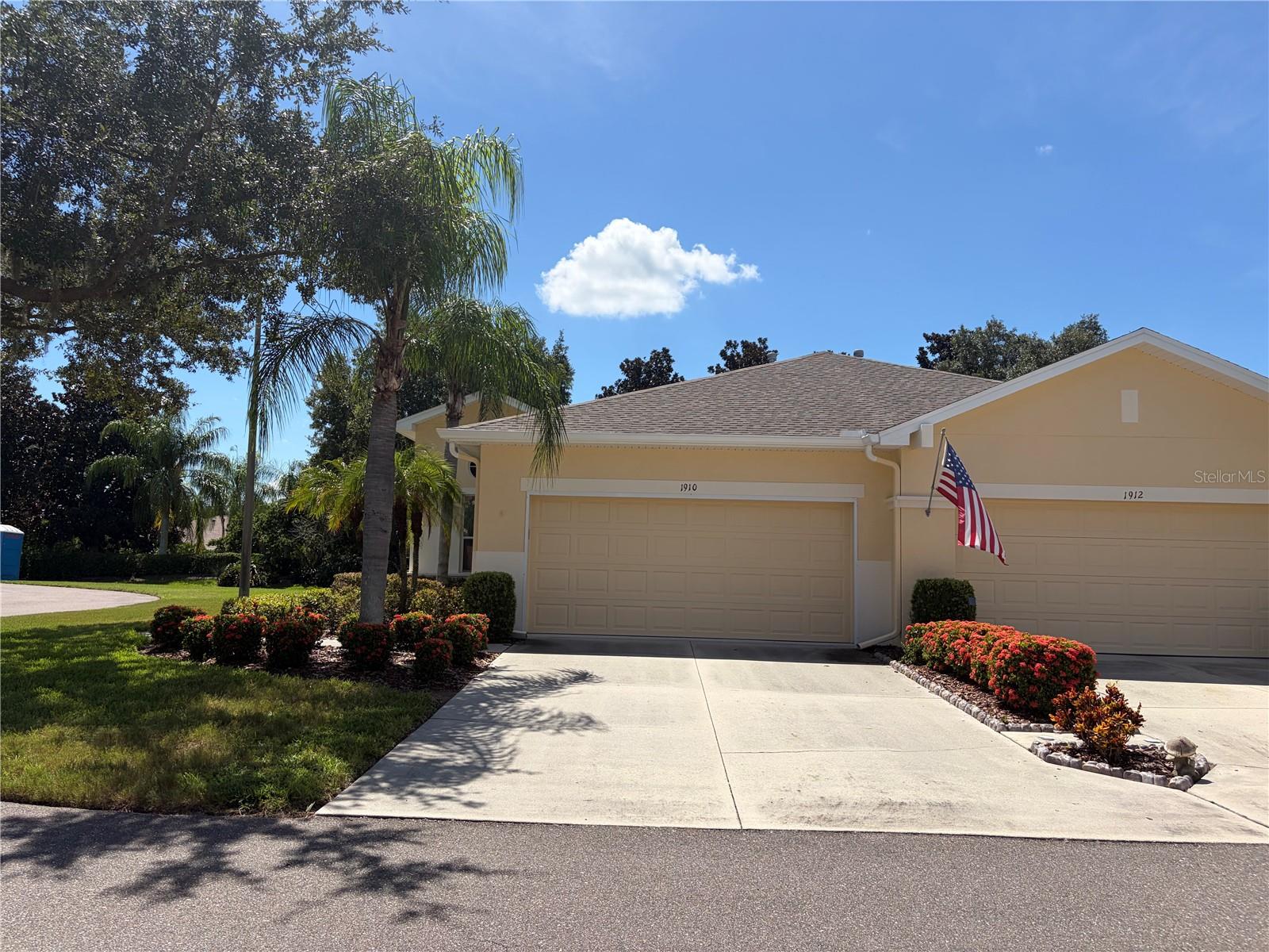 1910 SIFIELD GREENS WAY #52