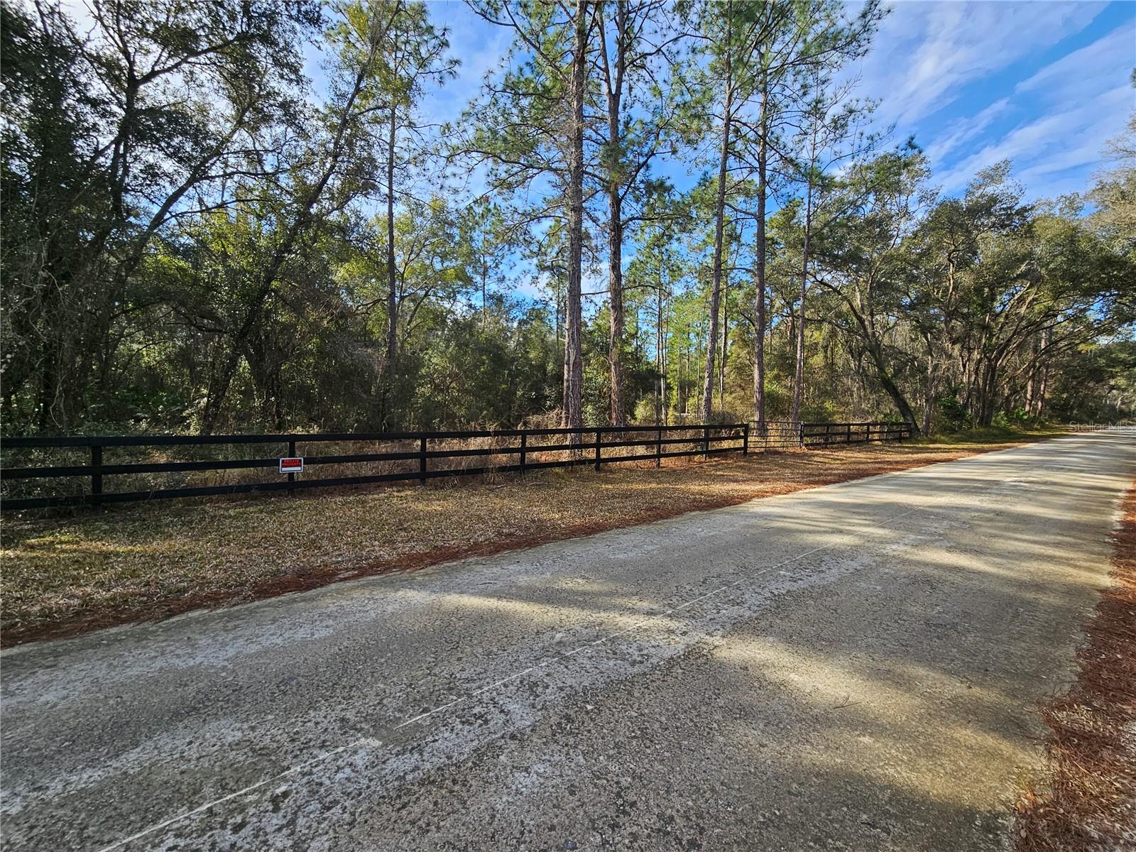 Rosehill Dr Property Photo 3